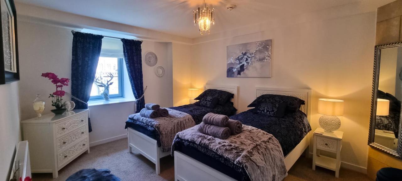 Appartement Loch Ness - Luxury Highland Retreat In Scotland à Fort Augustus Extérieur photo